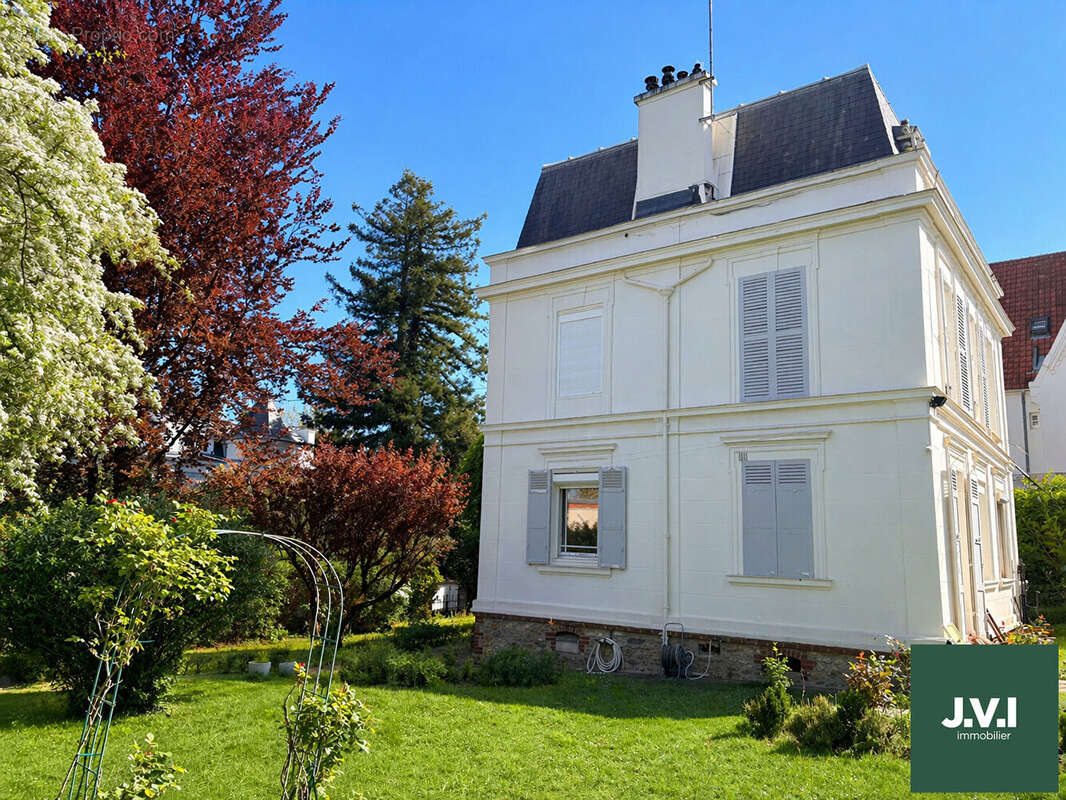 Maison à MONTMORENCY