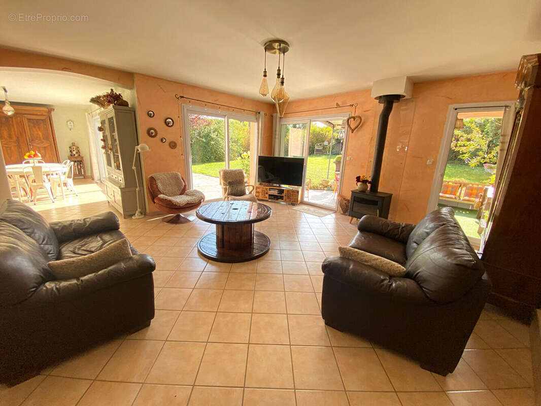 Maison à FENAY