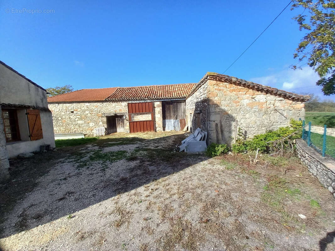 Maison à CONDEZAYGUES