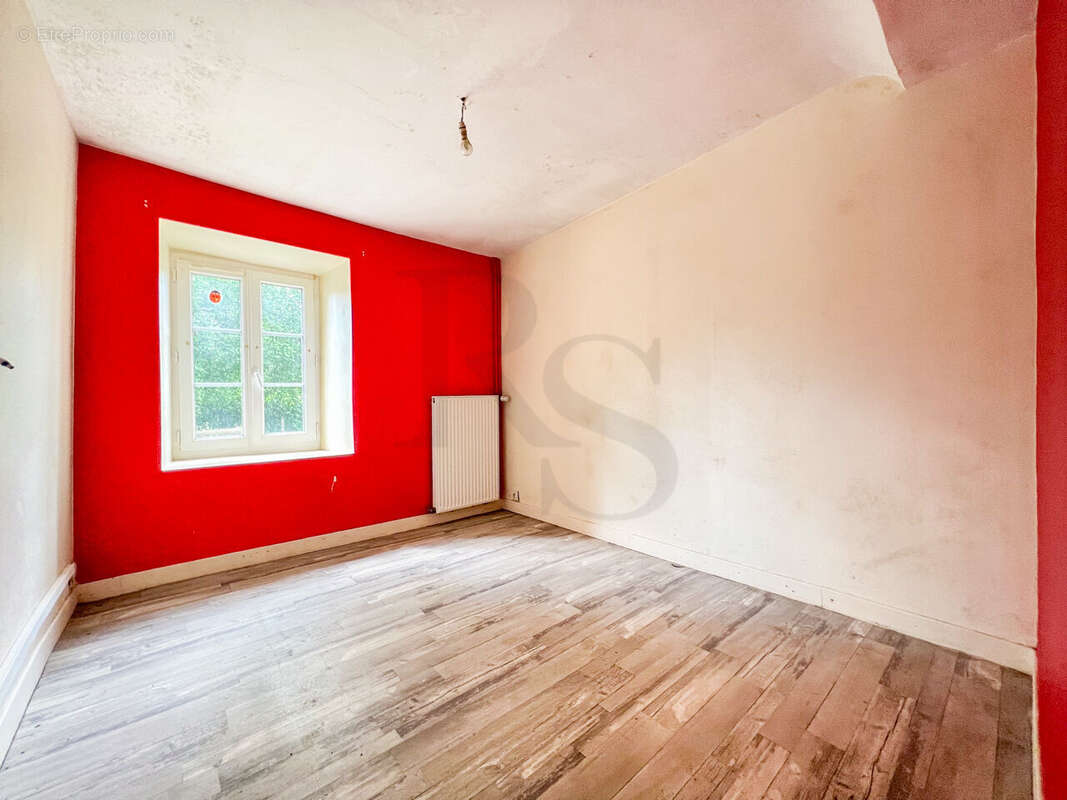 Maison à SAINT-DENIS-SUR-SARTHON