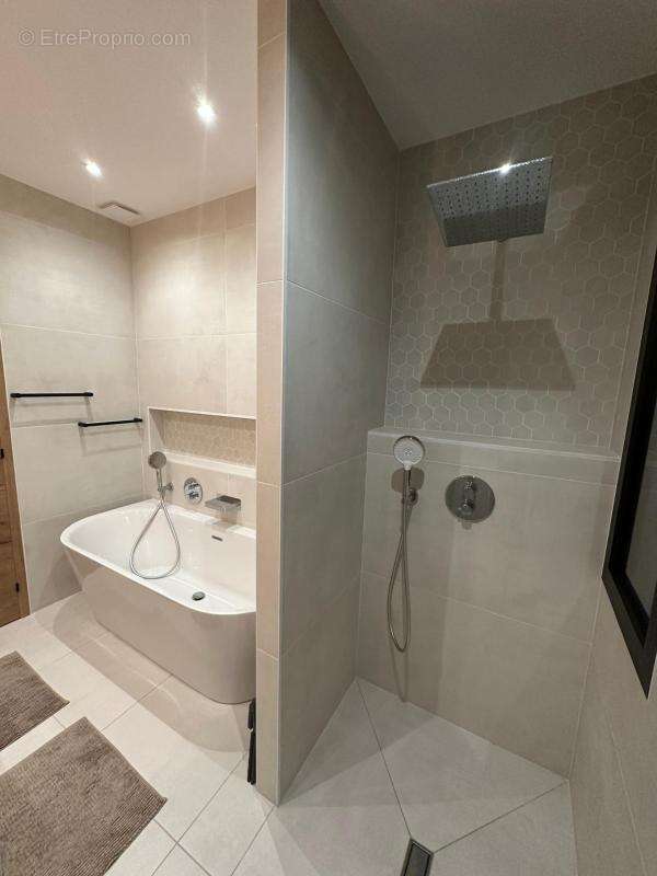 Maison à ETOILE-SUR-RHONE