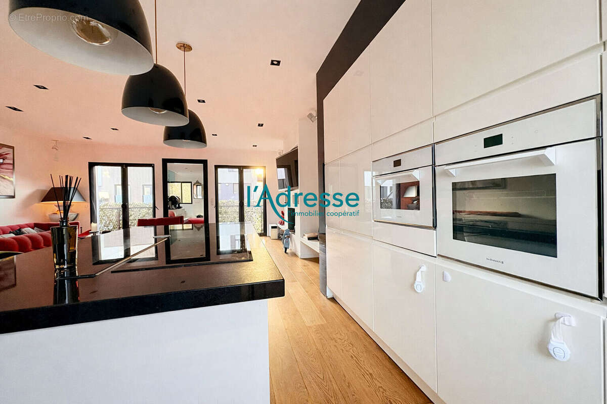 Maison à NANTERRE