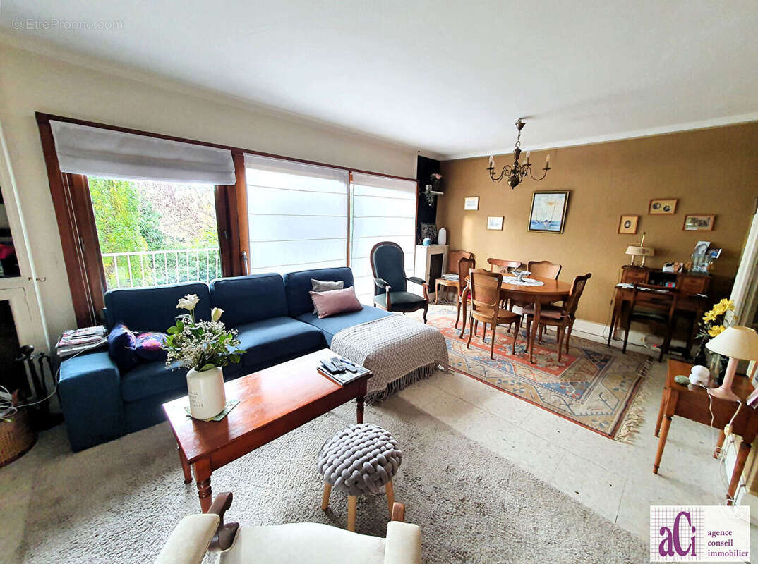 Maison à L&#039;HAY-LES-ROSES