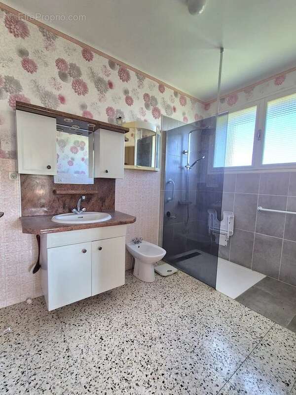 Maison à SAINT-PRIVAT-DES-VIEUX