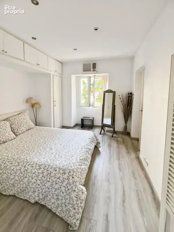 NICE Coulée verte Vieux Nice 2P 31m² très bon état lumineux - photo 5