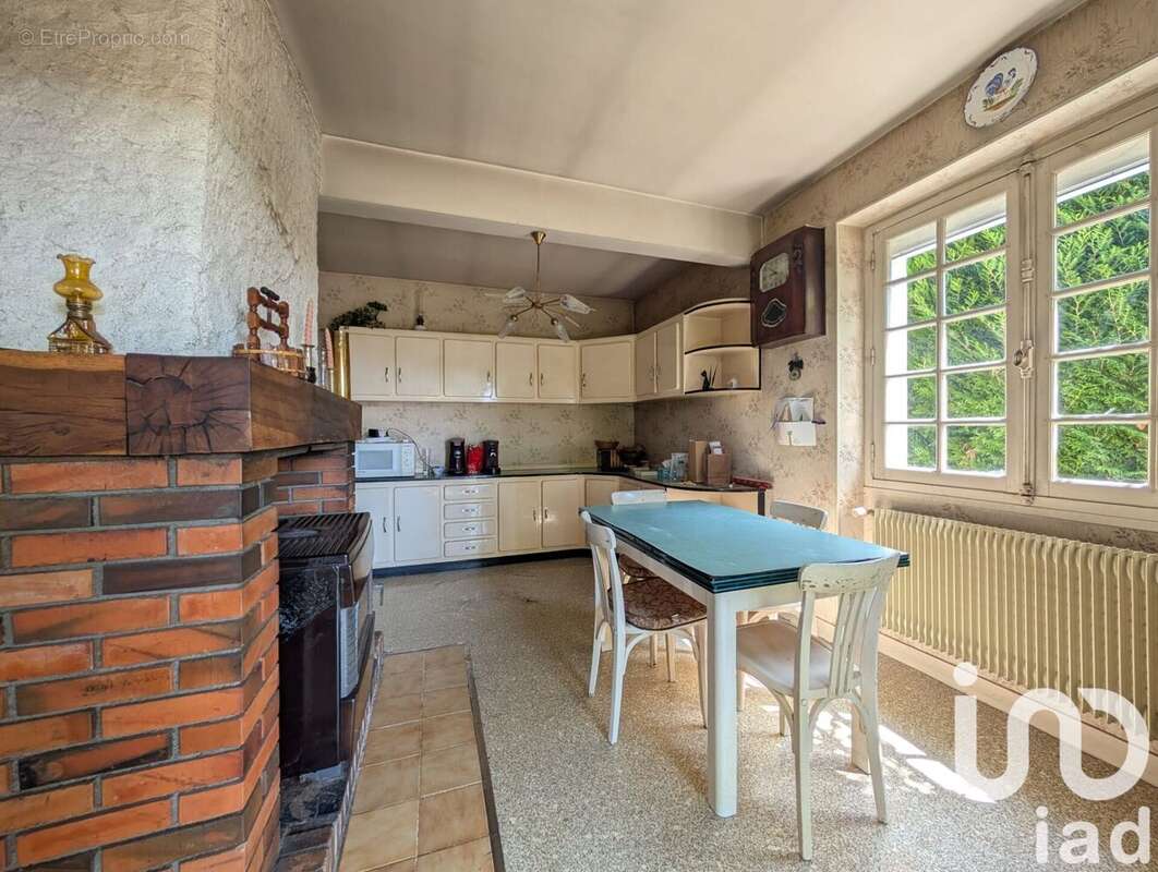 Photo 3 - Maison à BUSSEROLLES