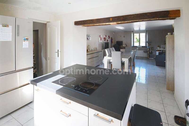 Maison à NOUILLONPONT