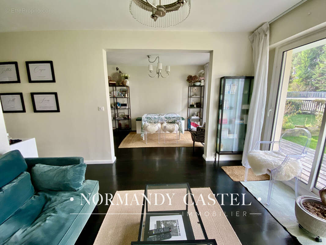 Appartement à TROUVILLE-SUR-MER