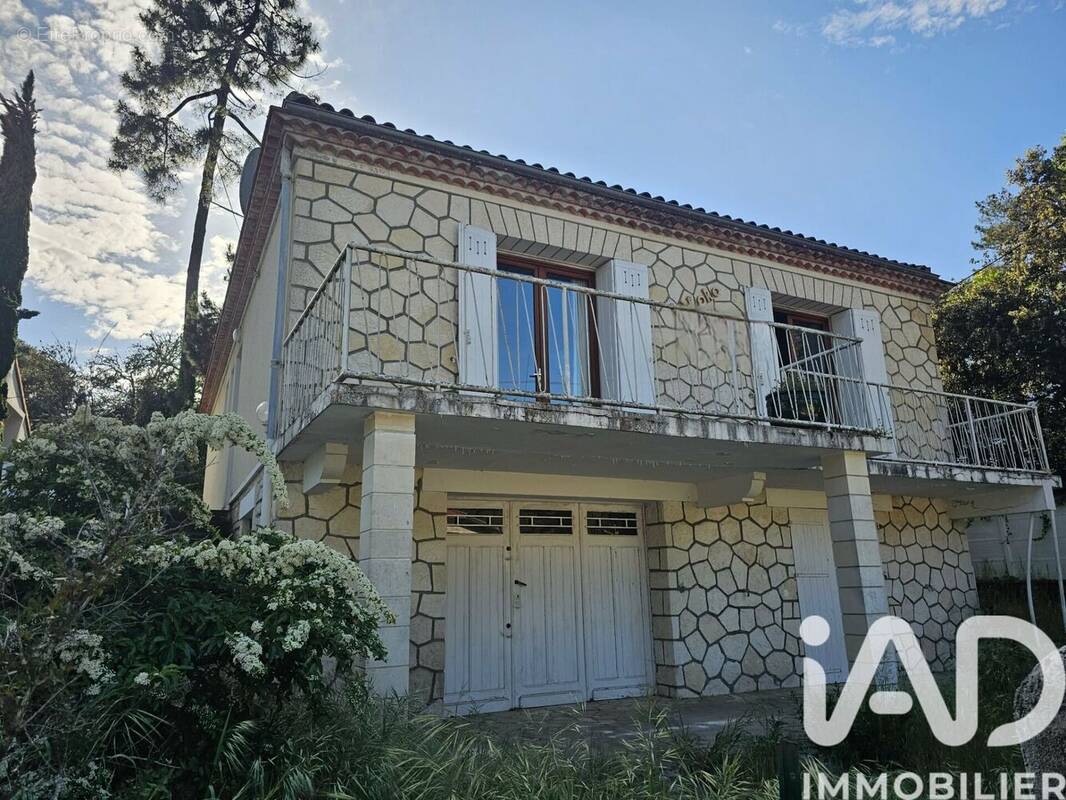 Photo 1 - Maison à SAINT-GEORGES-DE-DIDONNE
