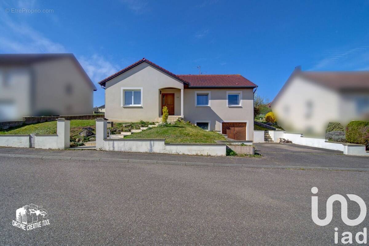 Photo 1 - Maison à COIN-LES-CUVRY