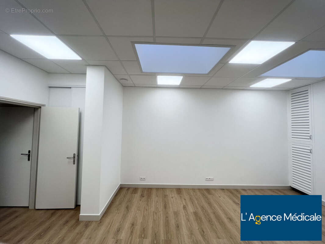 Commerce à PARIS-15E