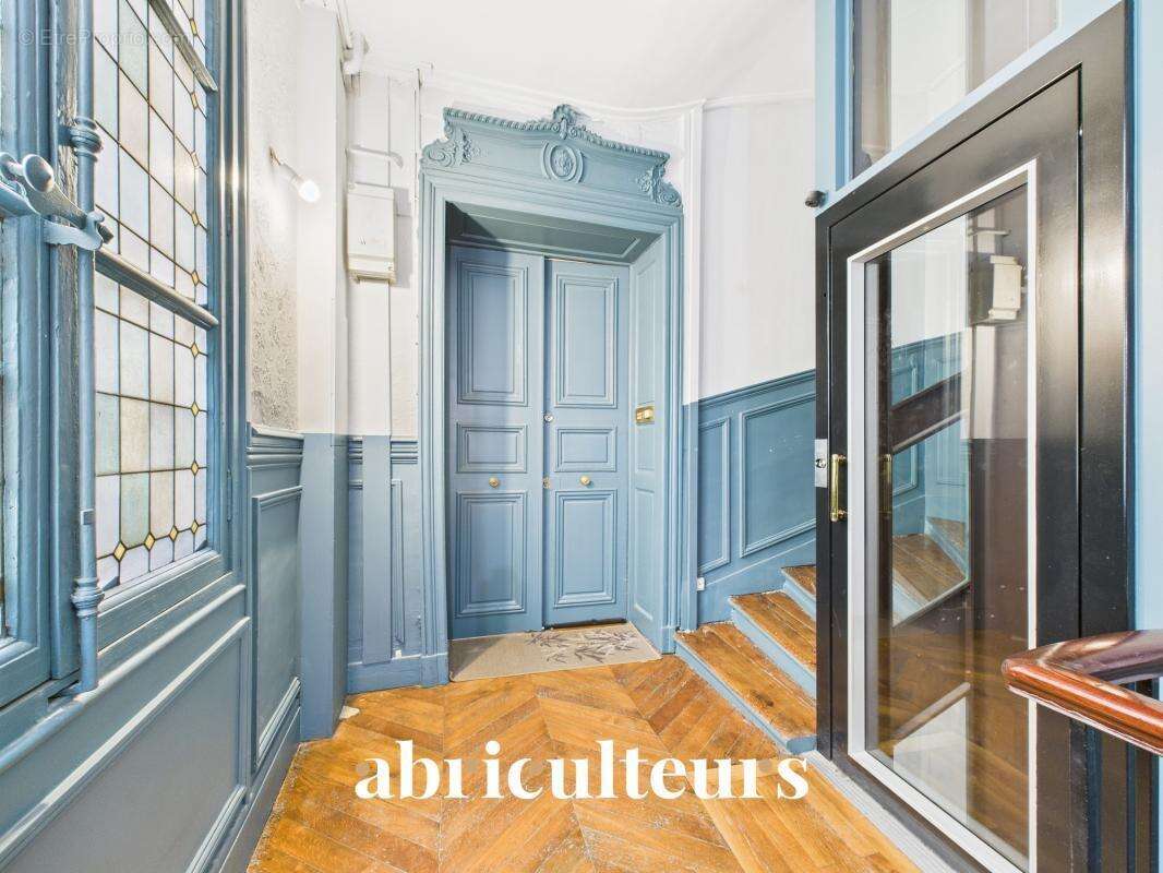 Vaste appartement de charme,  Élégance parisienne – 130 m², 5 pièces - Paris 10 (Porte Saint-Denis) - photo 17