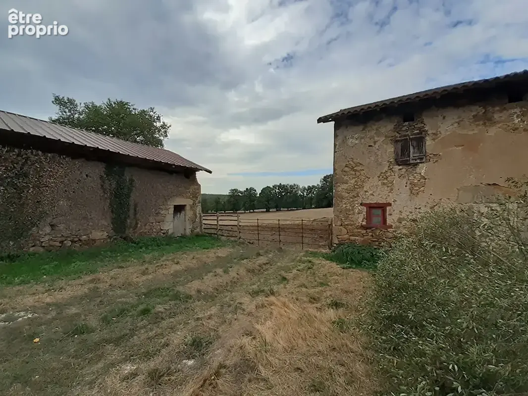 À saint-cyr authentique longère du xviie siècle - photo 9