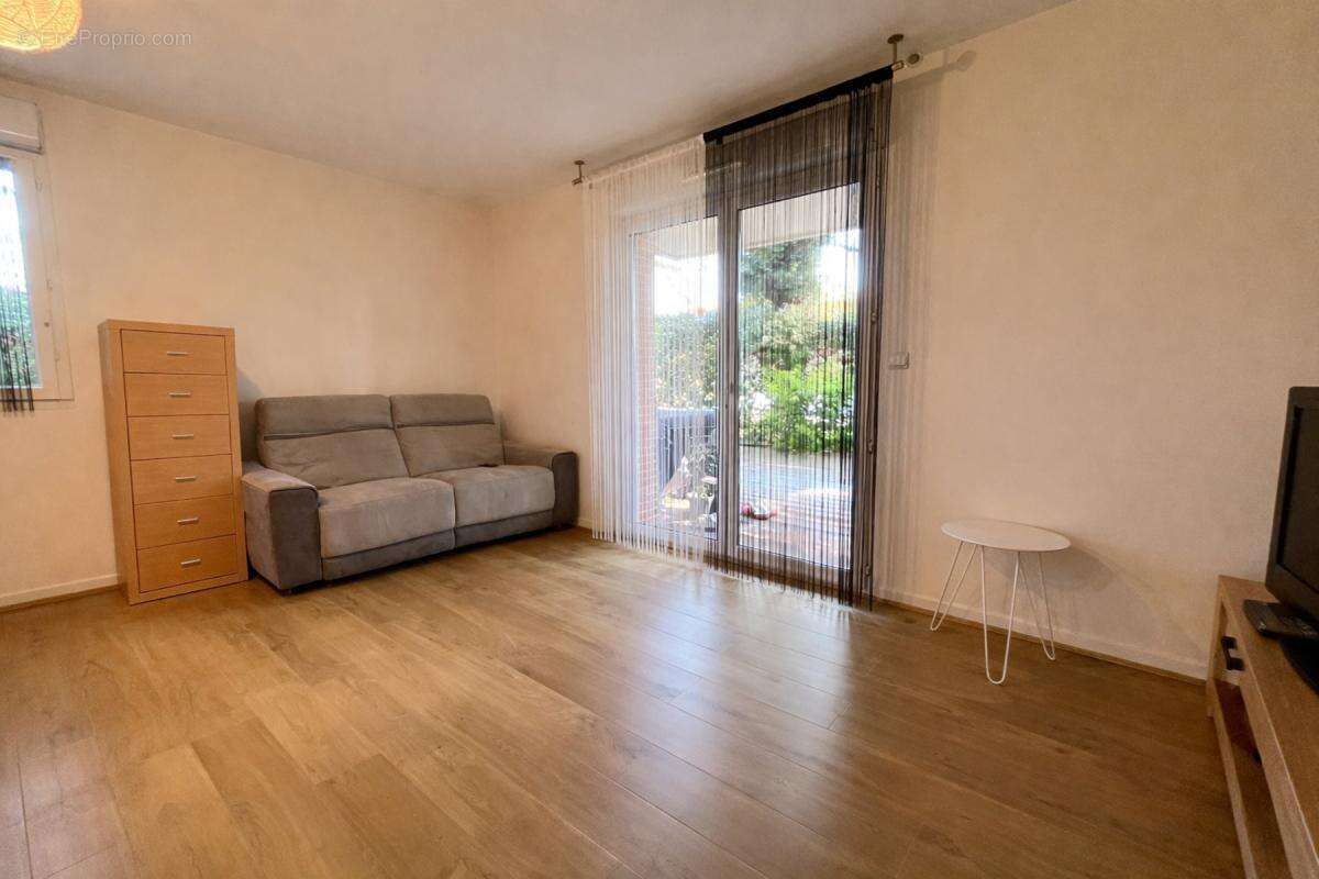 Appartement à GAGNAC-SUR-GARONNE