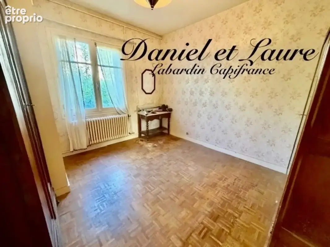 Maison avec accès à pieds commerces, écoles et services - photo 5
