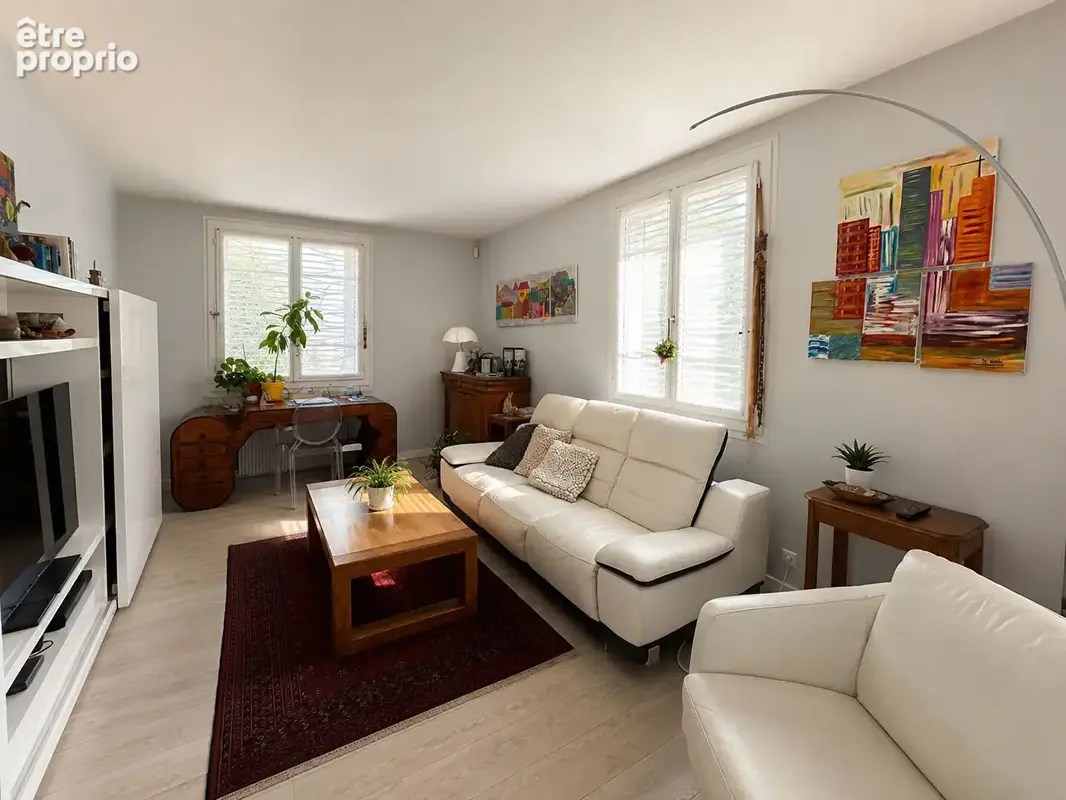 Royat - Maison avec panorama, jardin, terrasses et spa / 7 Pièces principales / 185 m² / Parcelle 942 m² - photo 6