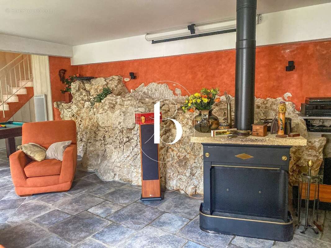 Charme et caractère pour cet ensemble immobilier d'exception... - photo 15