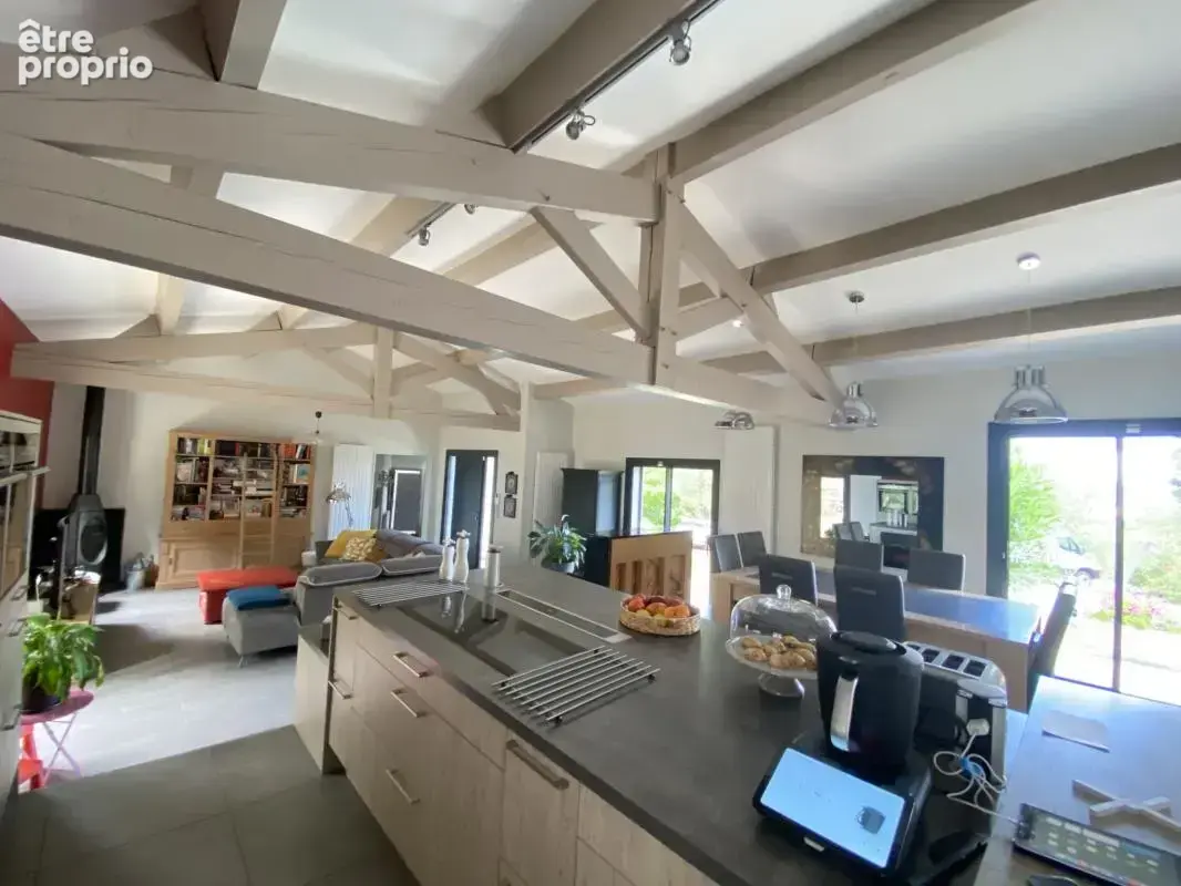 Belle villa de 166 m2 avec piscine , terrain 12730 m2 - photo 4