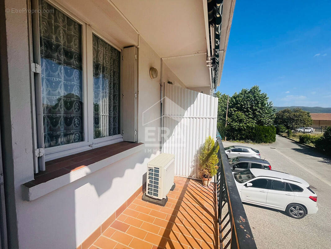 Appartement à PEYRUIS