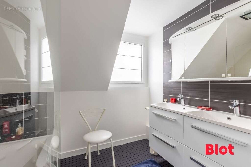 Maison 219 m² à Rennes  - photo 9