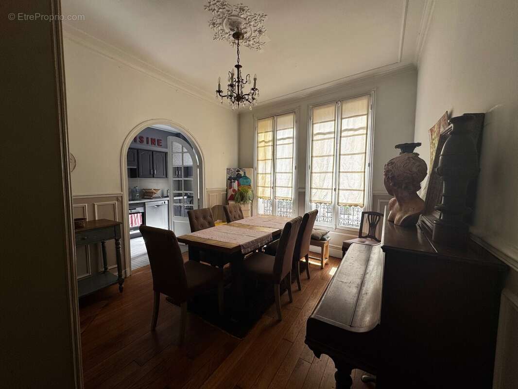 Maison à FONTAINEBLEAU