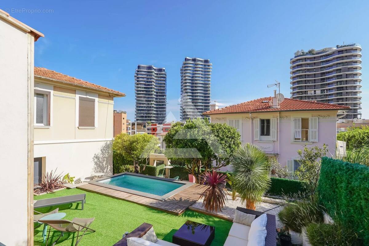 Maison à BEAUSOLEIL