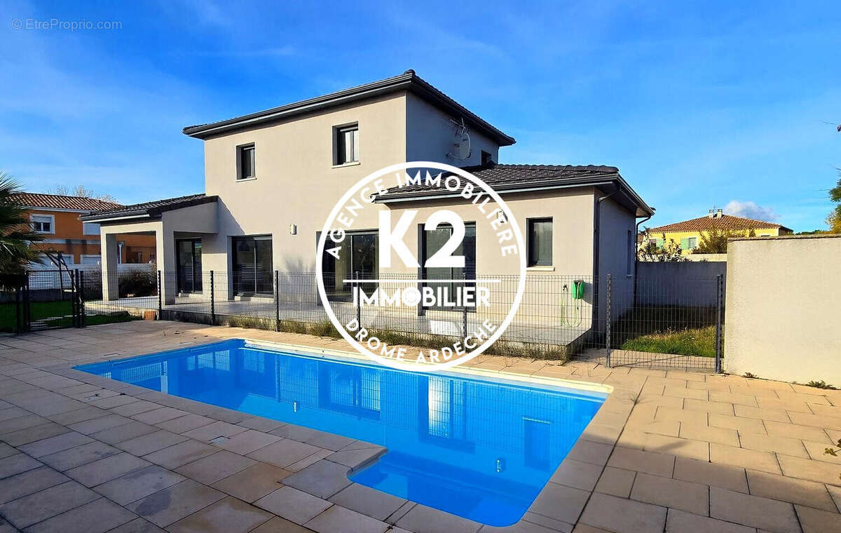 Maison à MONTELIMAR