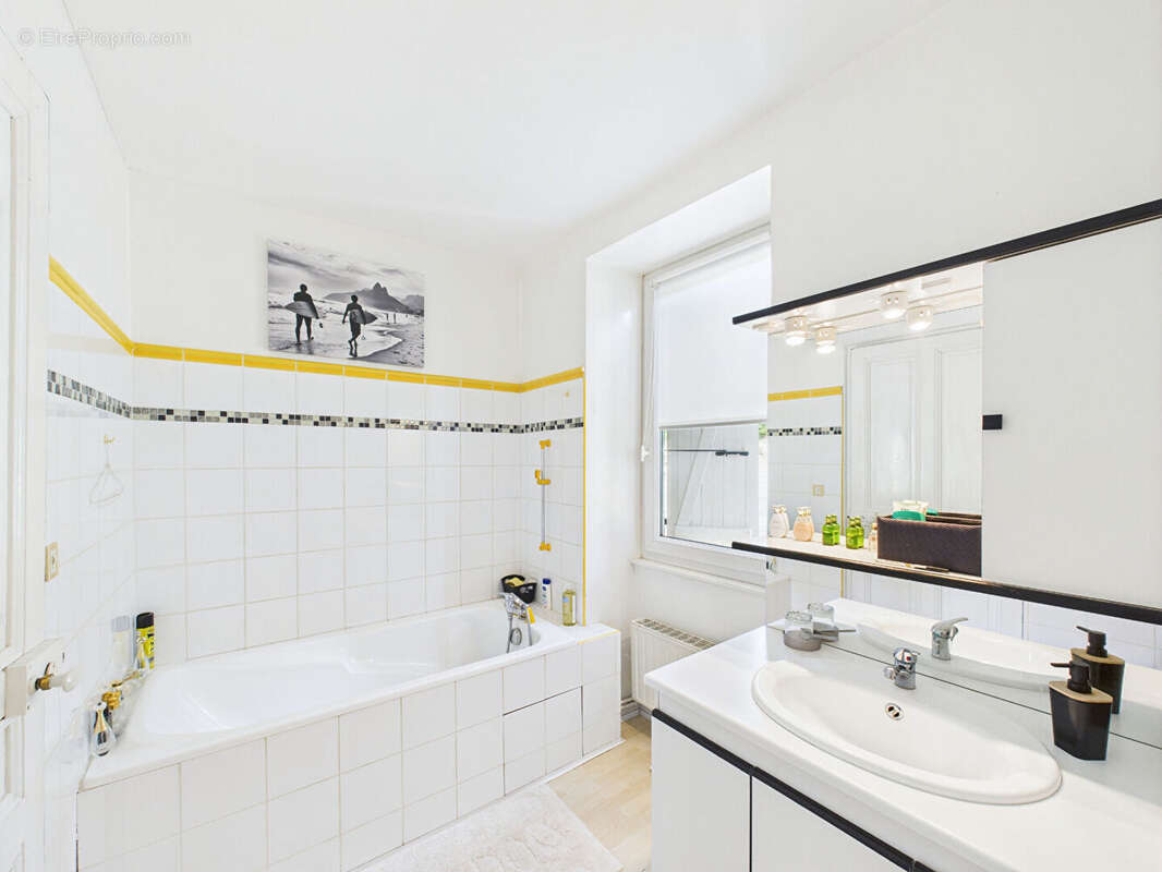 Maison à SAINT-MARCEL-LES-VALENCE