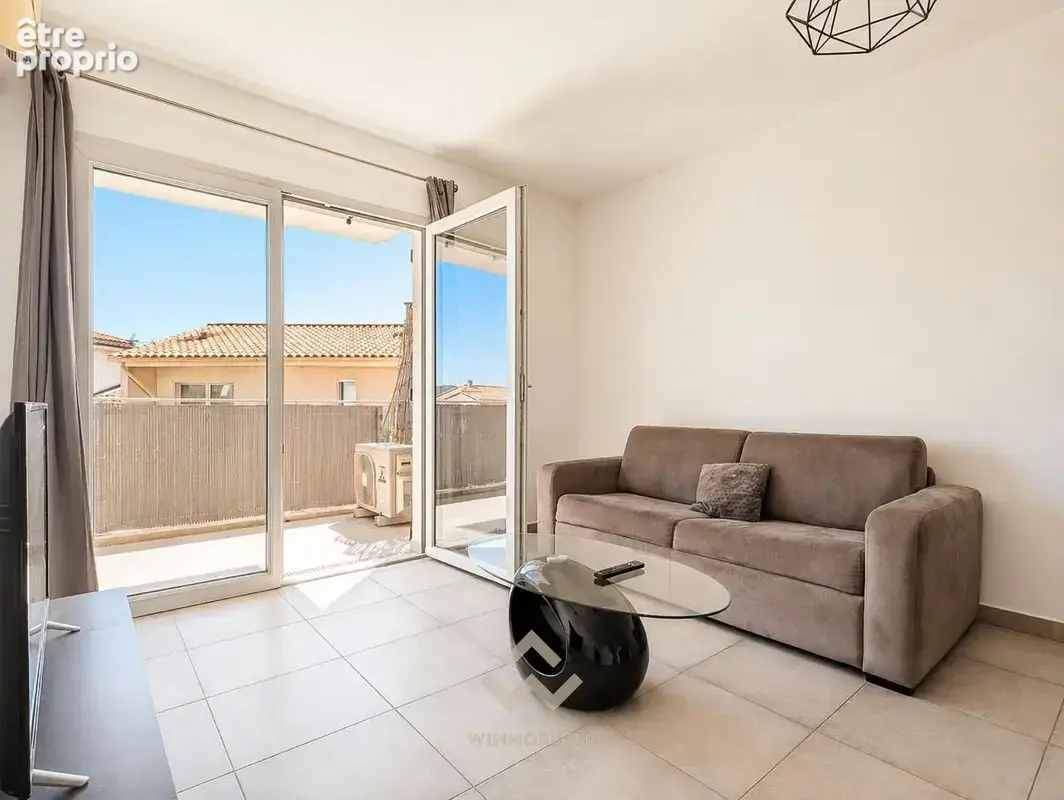 Séjour - Appartement T2 - La Garde (83130)