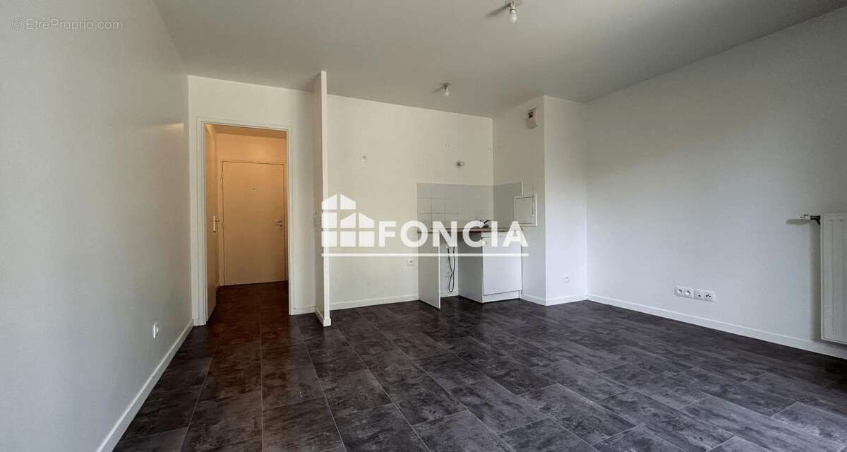 Appartement à CORBEIL-ESSONNES