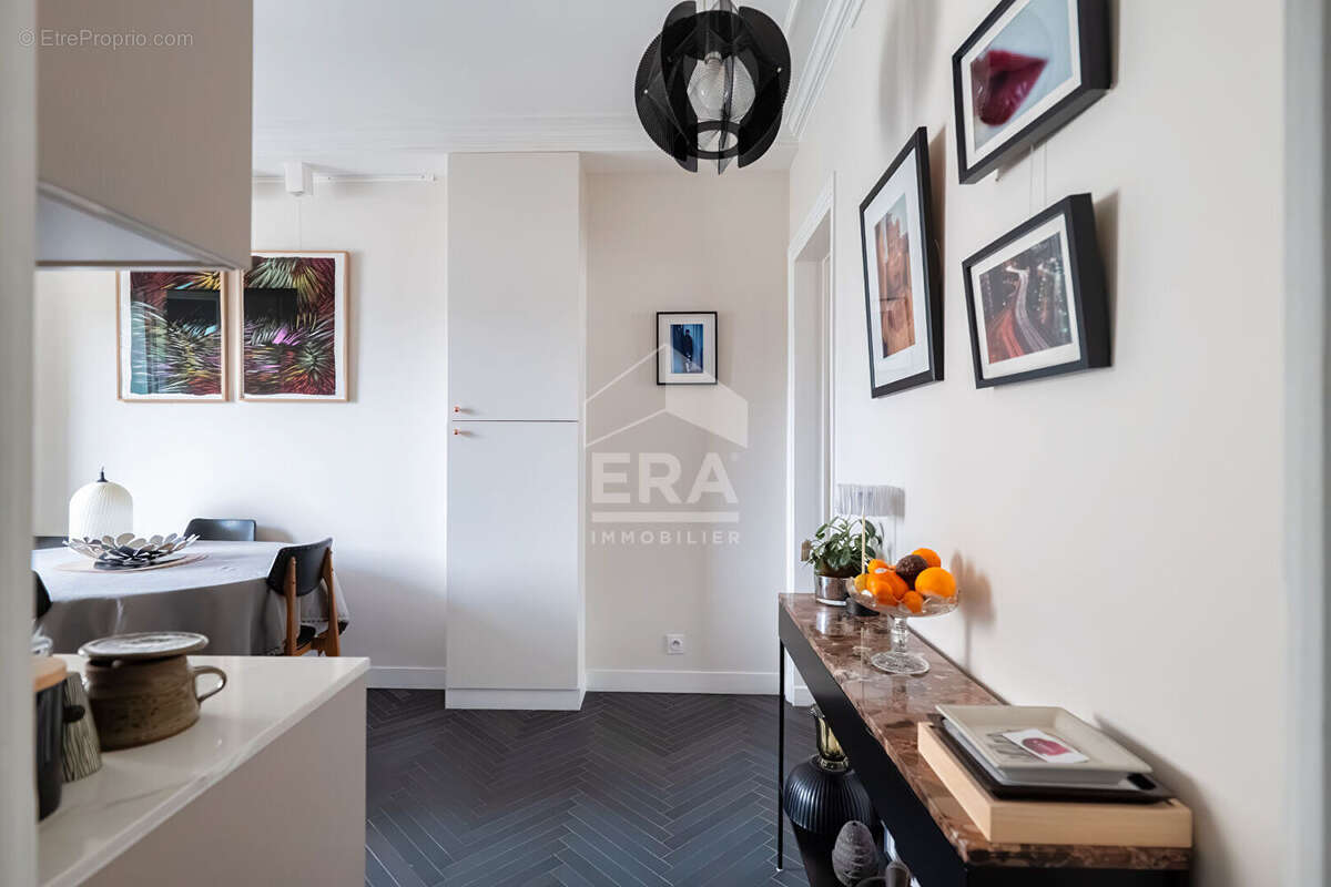 Appartement à PARIS-17E