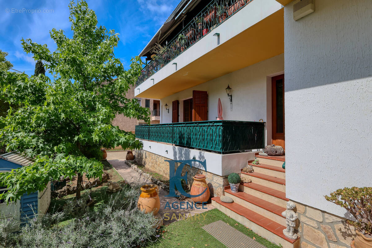 Appartement à SANARY-SUR-MER