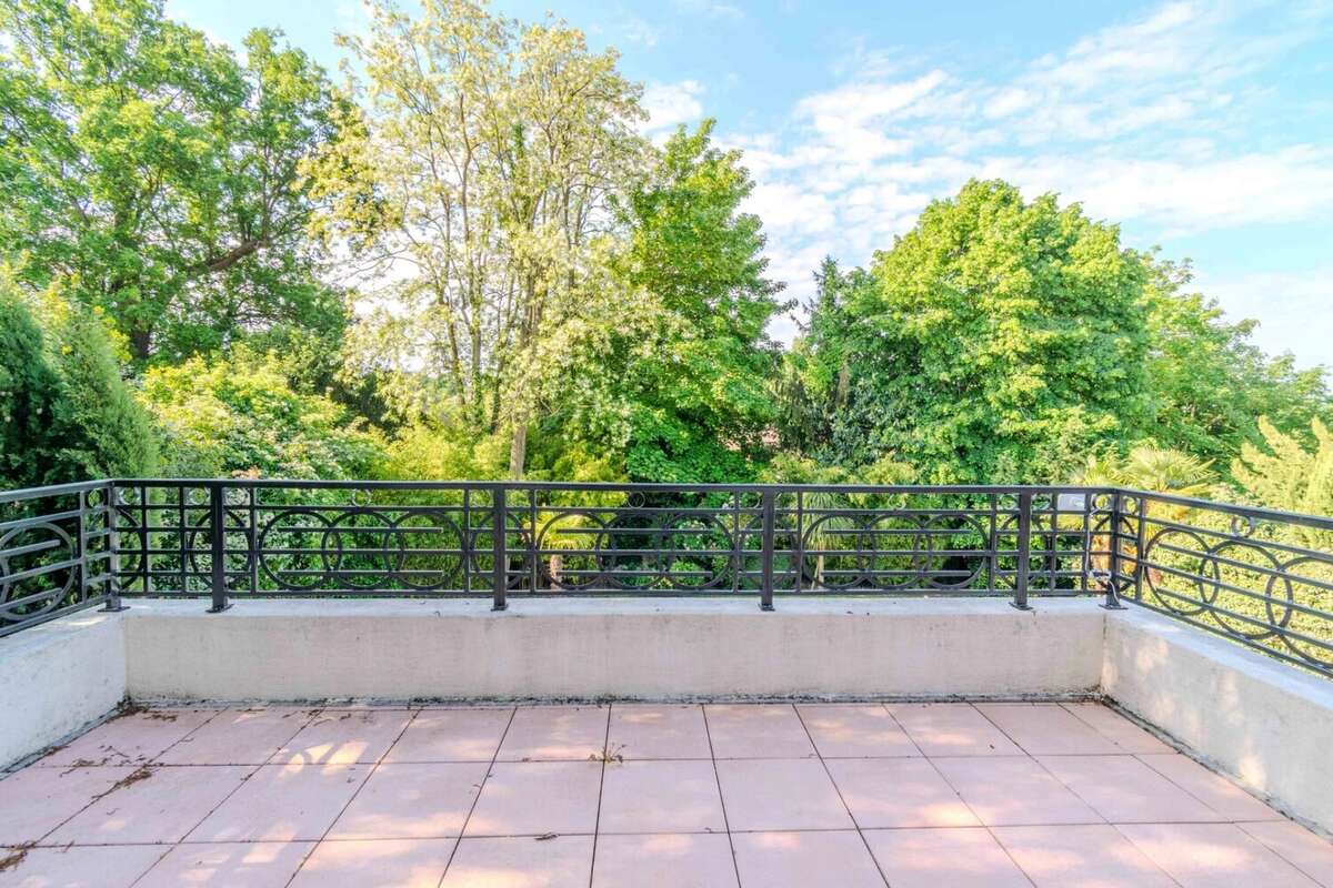 Maison à MONTMORENCY