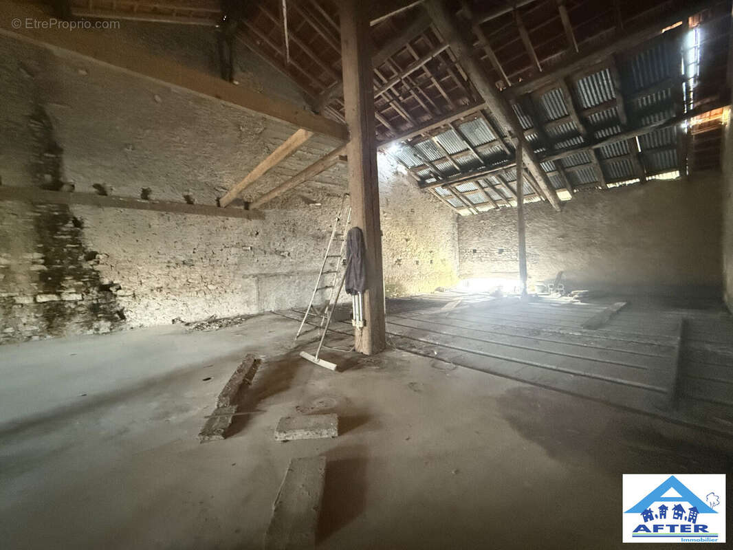 Maison à XERMAMENIL