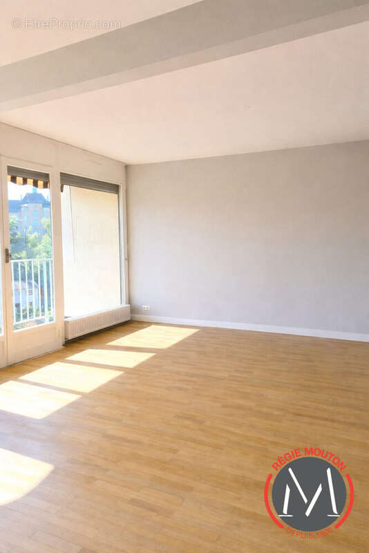 Appartement à SAINTE-FOY-LES-LYON