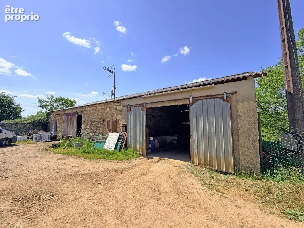 Propriété de 19,5 hectares avec étang multiples bâtiments - photo 12