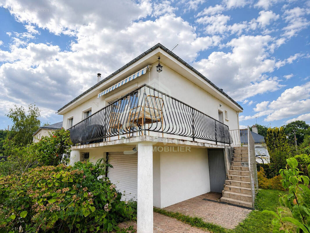 Maison à MONTBAZON