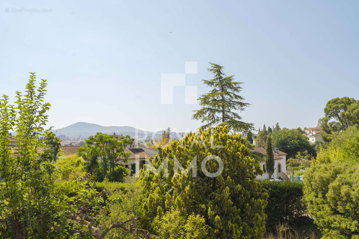 Maison dans l'un des secteurs les plus prisés de La Garde - photo 13