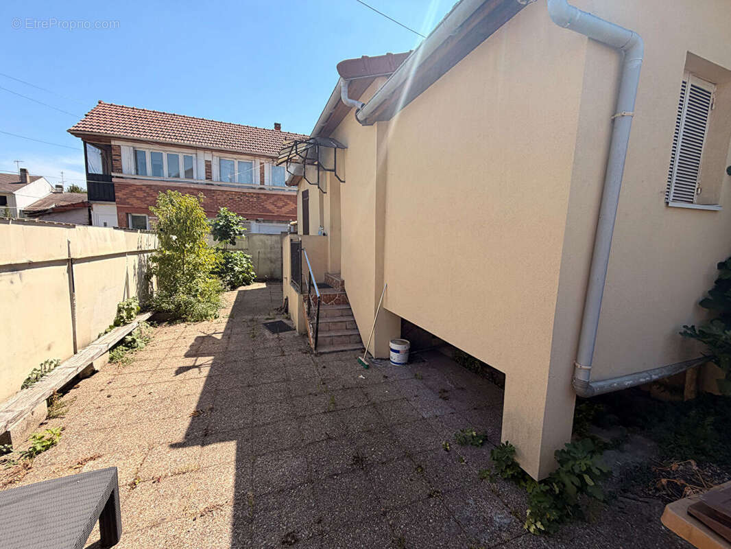 Maison à BOBIGNY