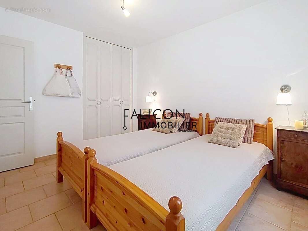 Maison à ESPARRON-DE-VERDON