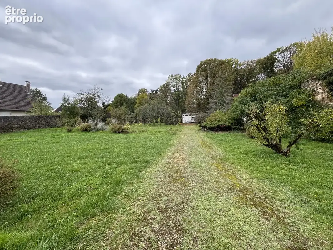 CHATILLON SUR SEINE  : Maison de 1930 de plain pied avec 2700m2 de terrain  , atelier, bûcher et dépendance - photo 4