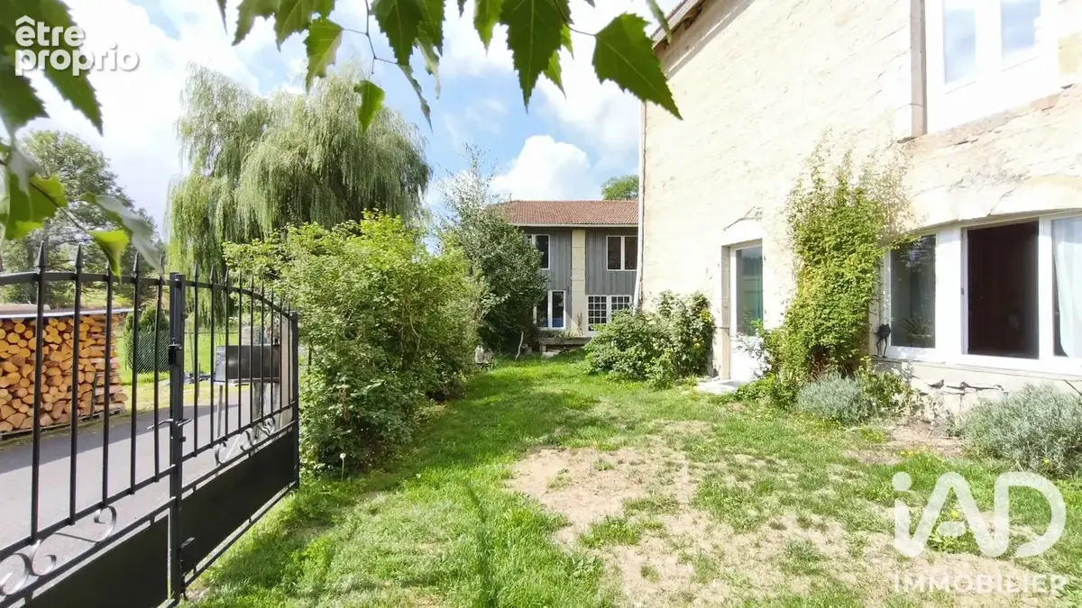 Photo 1 - Maison à SAINT-JEAN-D'AUBRIGOUX