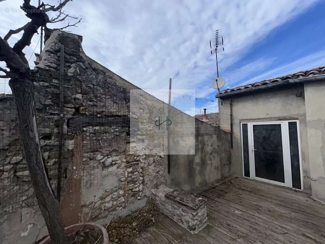 Appartement à VALREAS