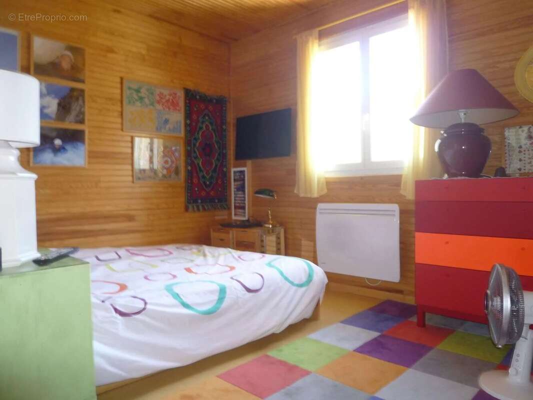 Maison à PUGET-THENIERS