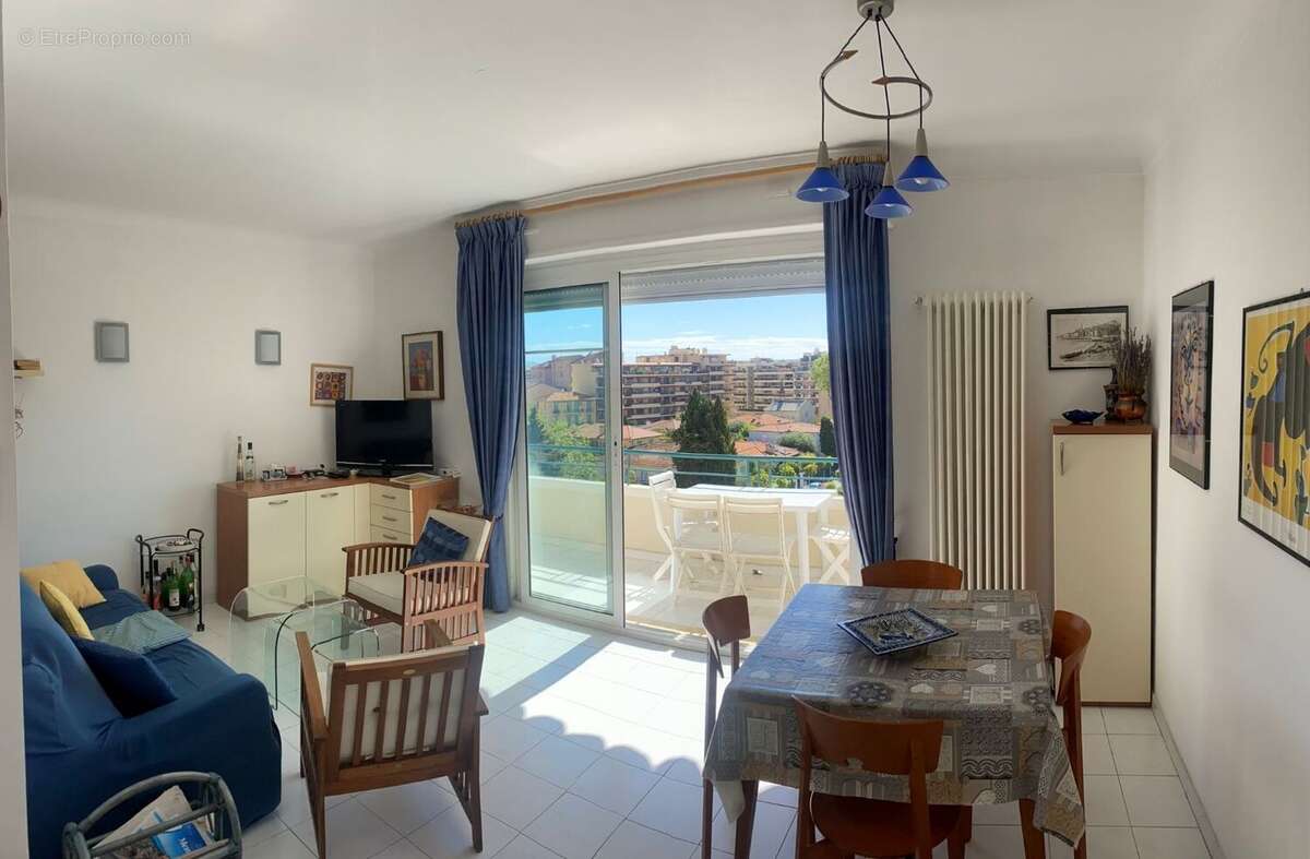 Appartement à MENTON