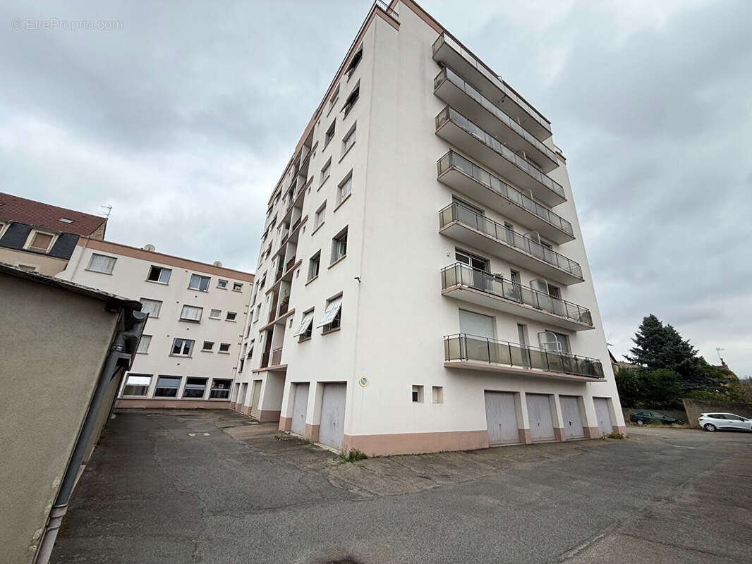 Appartement Montluçon T3 avec garage, ascenseur et balcon - photo 3