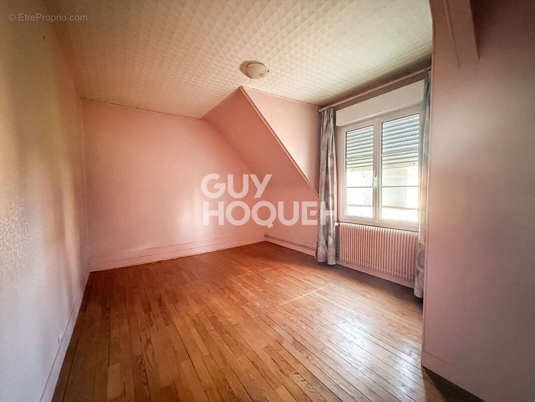 Maison à MAY-SUR-ORNE