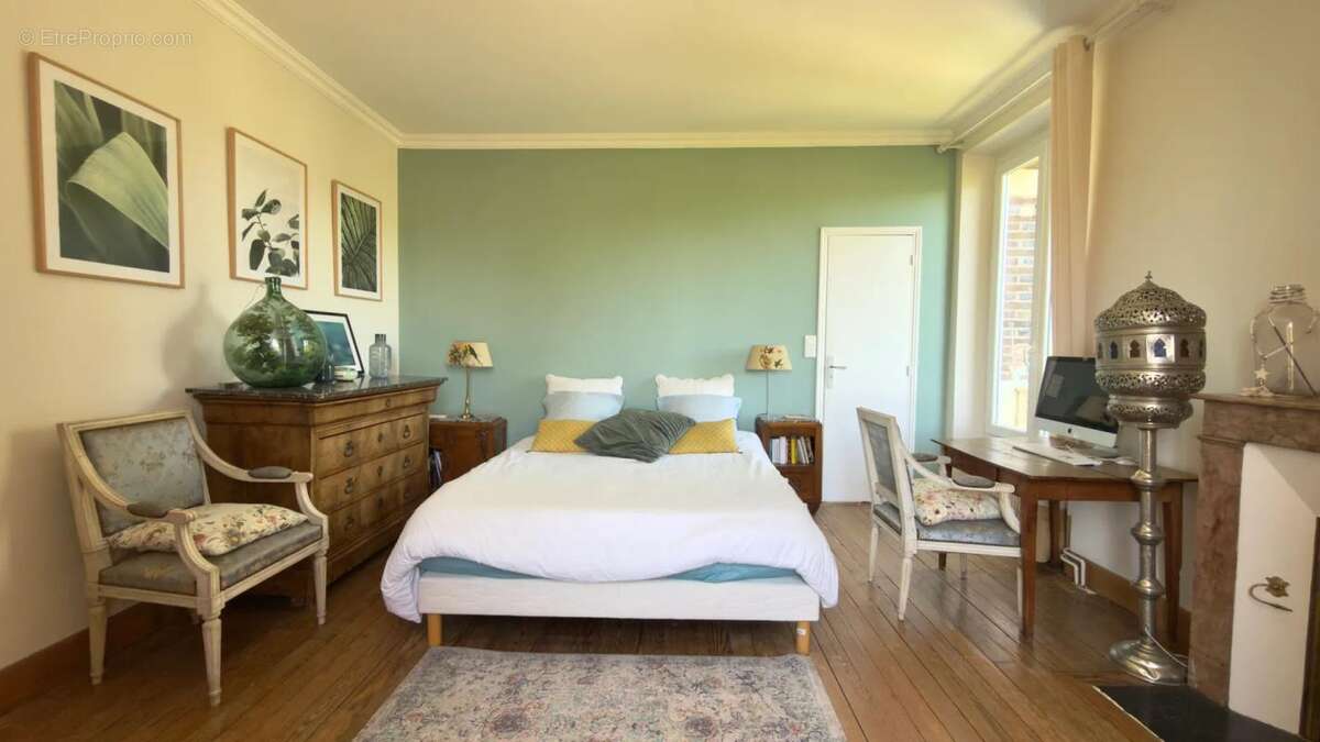 Maison de 8 pièces de 215 m² à Aix-Villemaur-Pâlis - photo 8