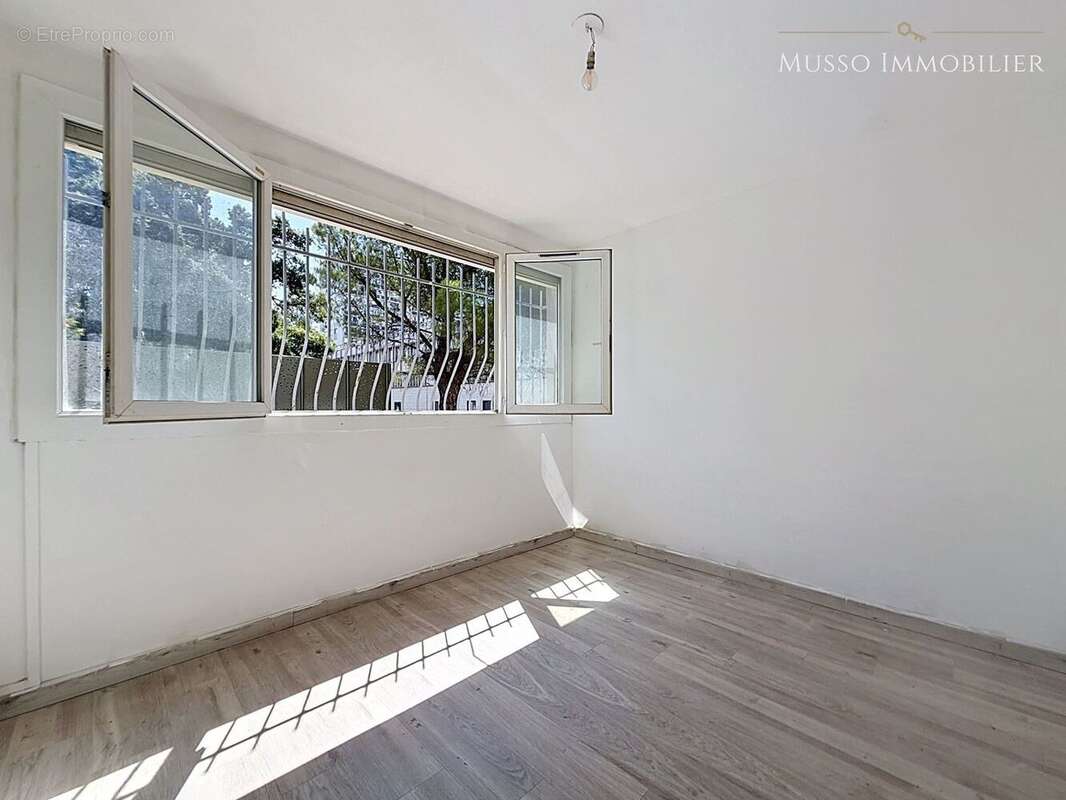 Appartement 75 m² à Marseille-14e  - photo 2