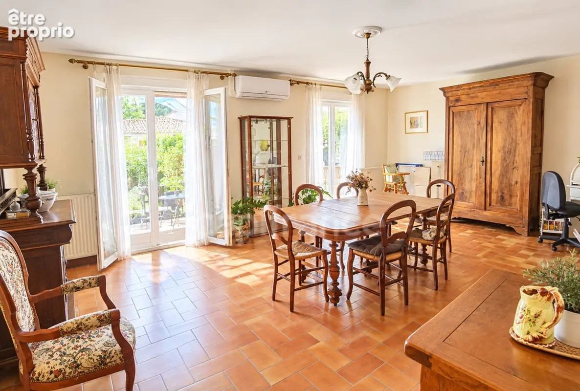 Secteur Uzès, tous commerces, maison familiale de 135 m², 4 chambres, garage, terrain - photo 10